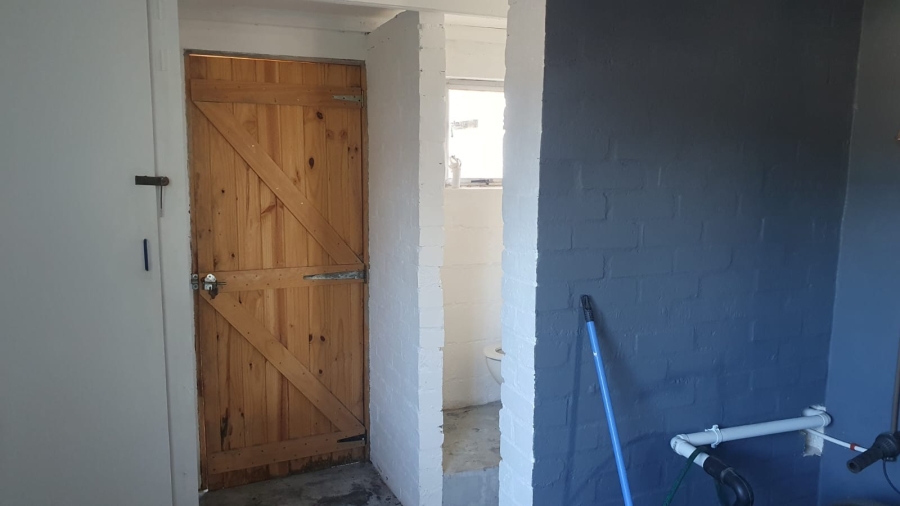 4 Bedroom Property for Sale in Stompneus Bay Western Cape